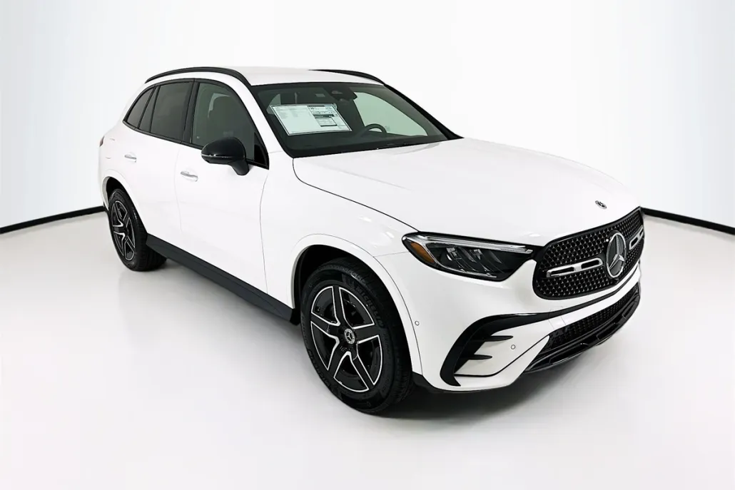 2025 Mercedes Benz GLC 300 4MATIC photo 1