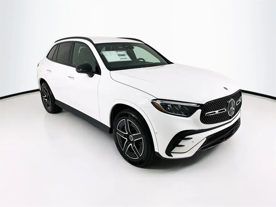 2025 Mercedes Benz GLC 300 4MATIC photo 1