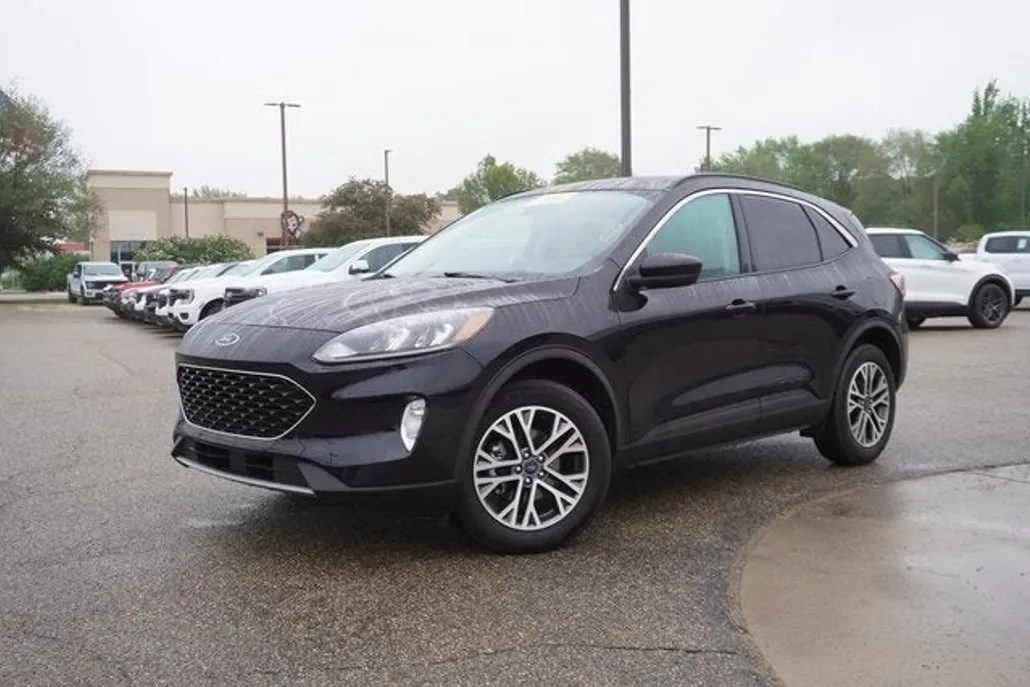 2020 Ford Escape SEL photo 1