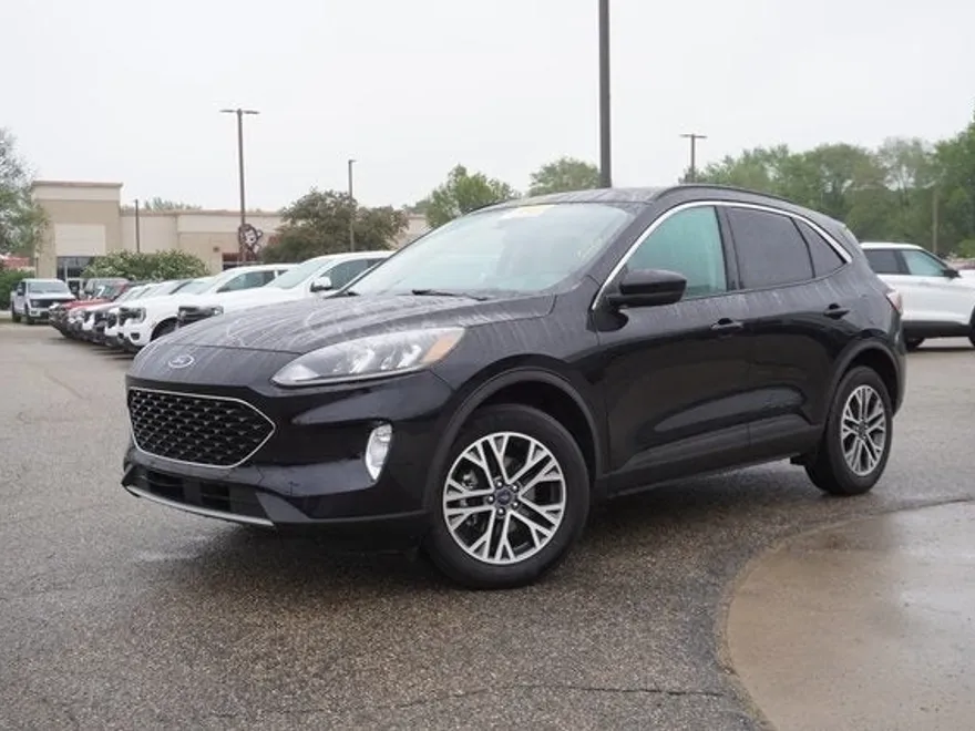 2020 Ford Escape SEL photo 1