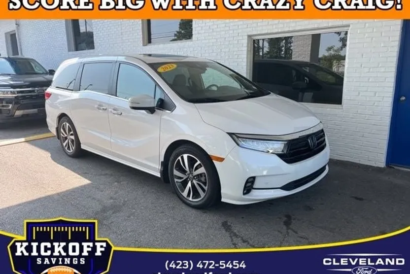 2023 Honda Odyssey Touring photo 1