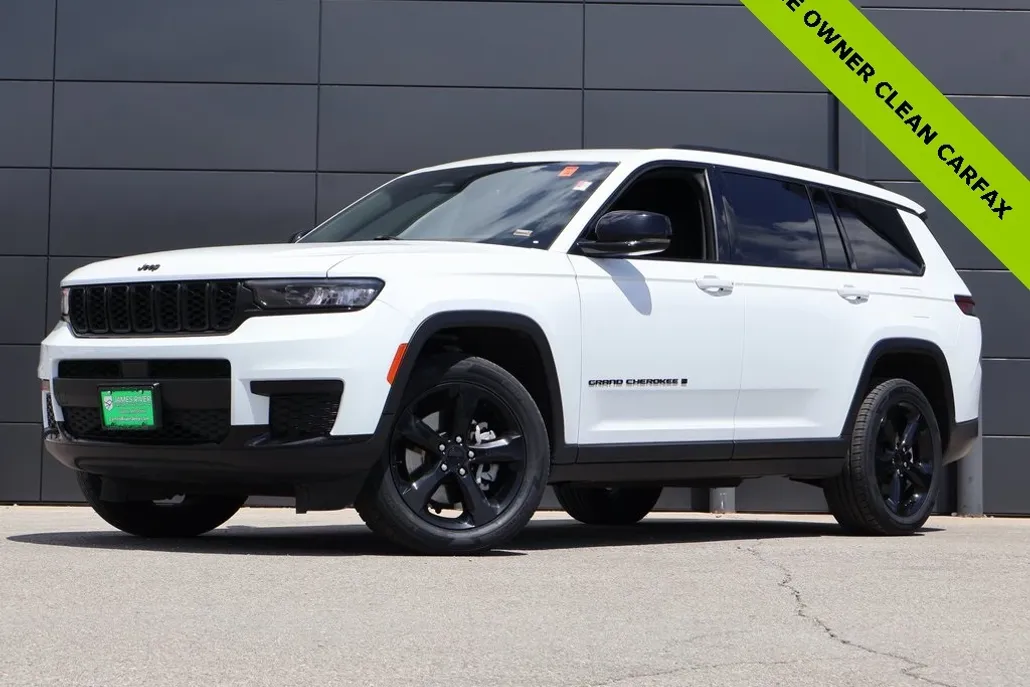 2023 Jeep Grand Cherokee Altitude photo 1