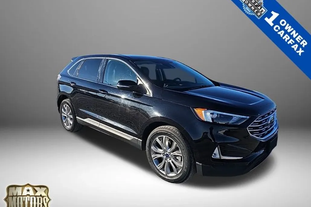 2022 Ford Edge Titanium photo 1