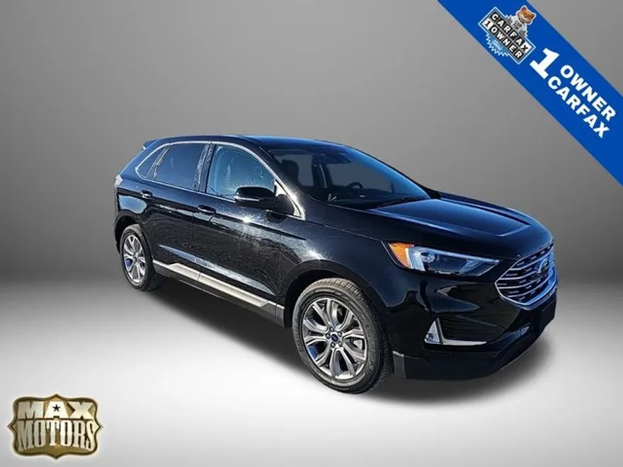 2022 Ford Edge Titanium photo 1