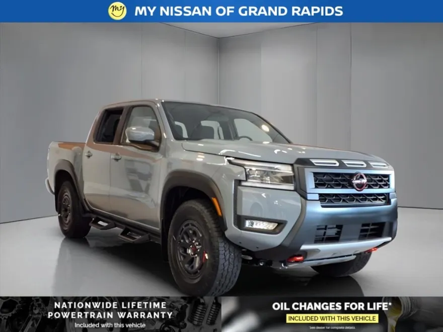 2025 Nissan Frontier PRO-4X photo 1