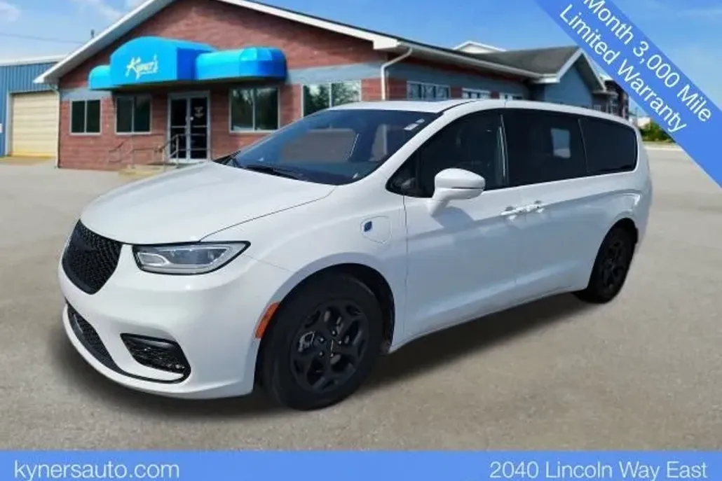 2022 Chrysler Pacifica Hybrid Limited photo 1