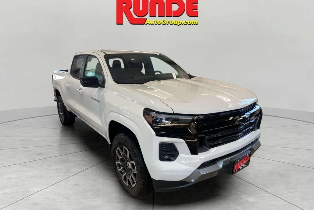2026 Chevrolet Colorado Z71 photo 1