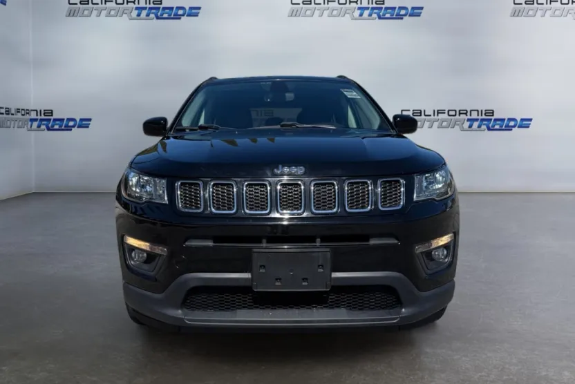 2018 Jeep Compass Latitude photo 1