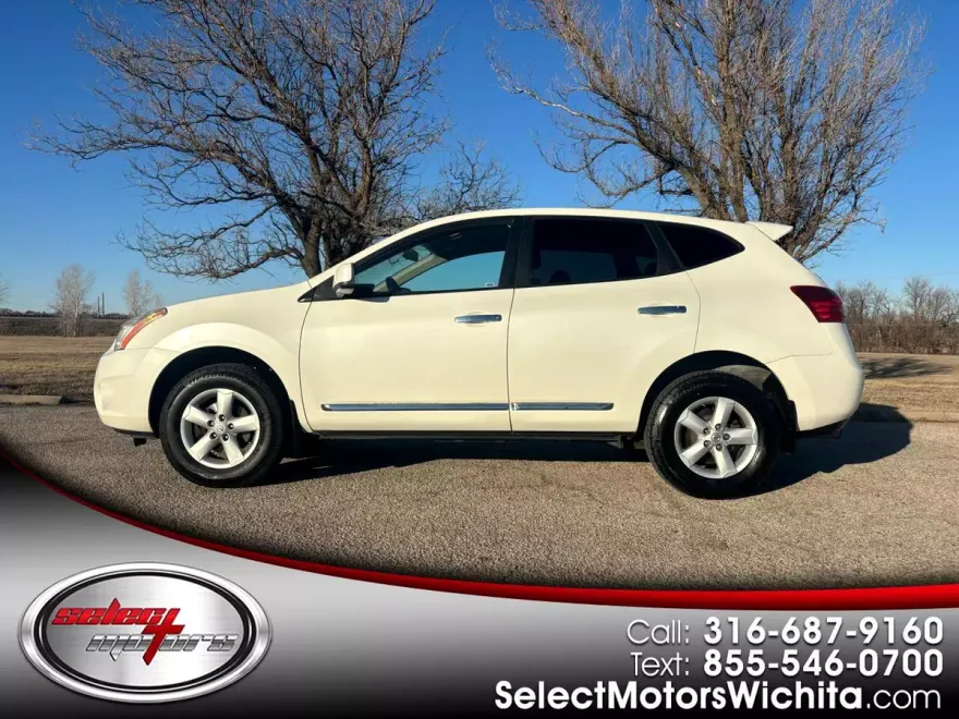 2013 Nissan Rogue AWD S photo 1