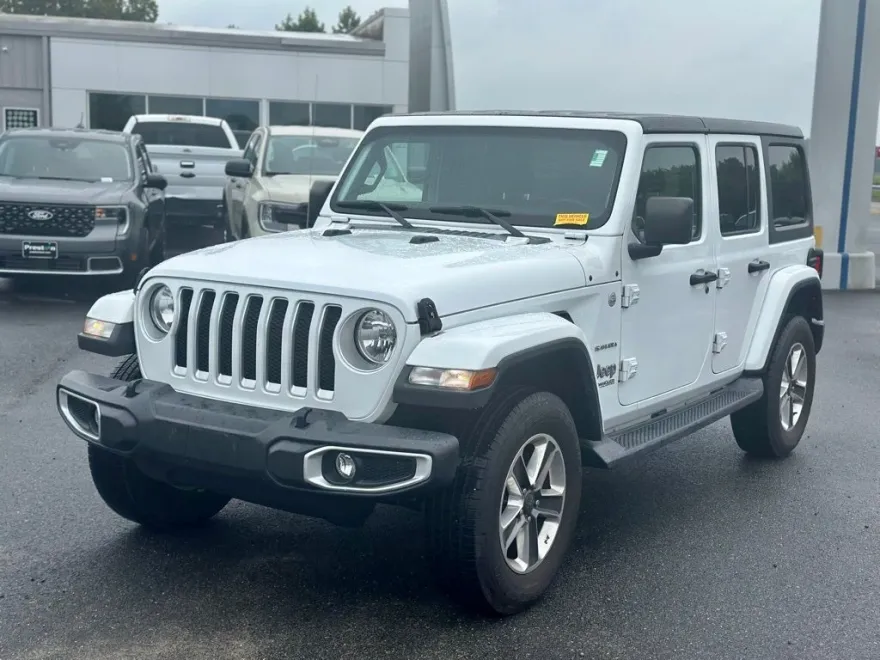 2019 Jeep Wrangler Unlimited Sahara photo 1