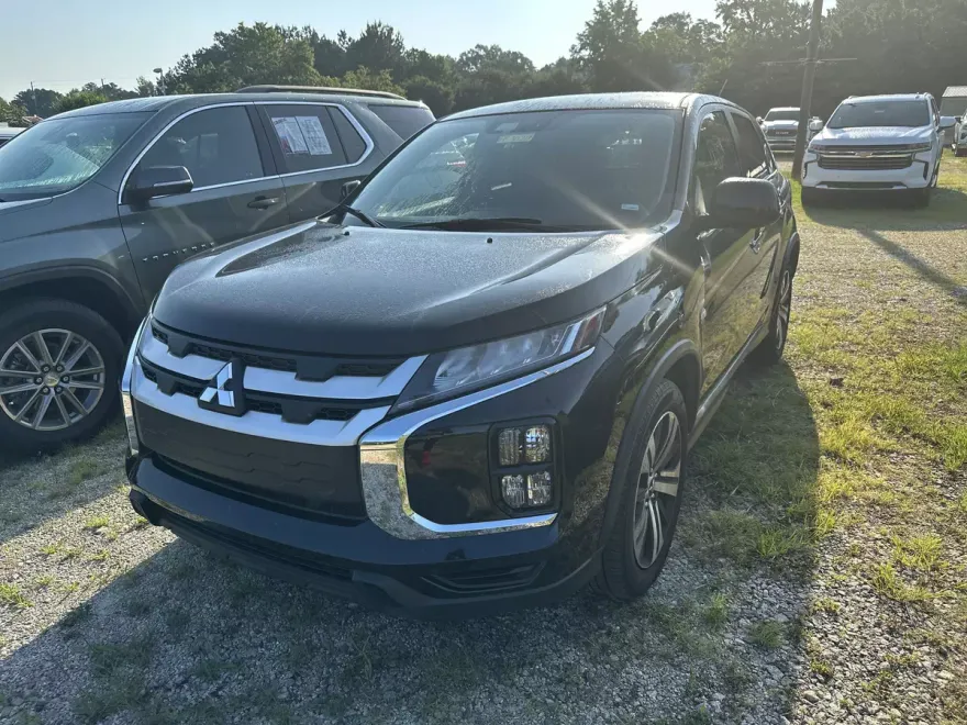 2024 Mitsubishi Outlander Sport ES photo 1