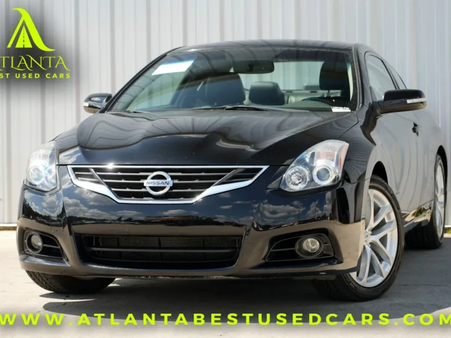 2012 Nissan Altima 3.5 SR photo 1