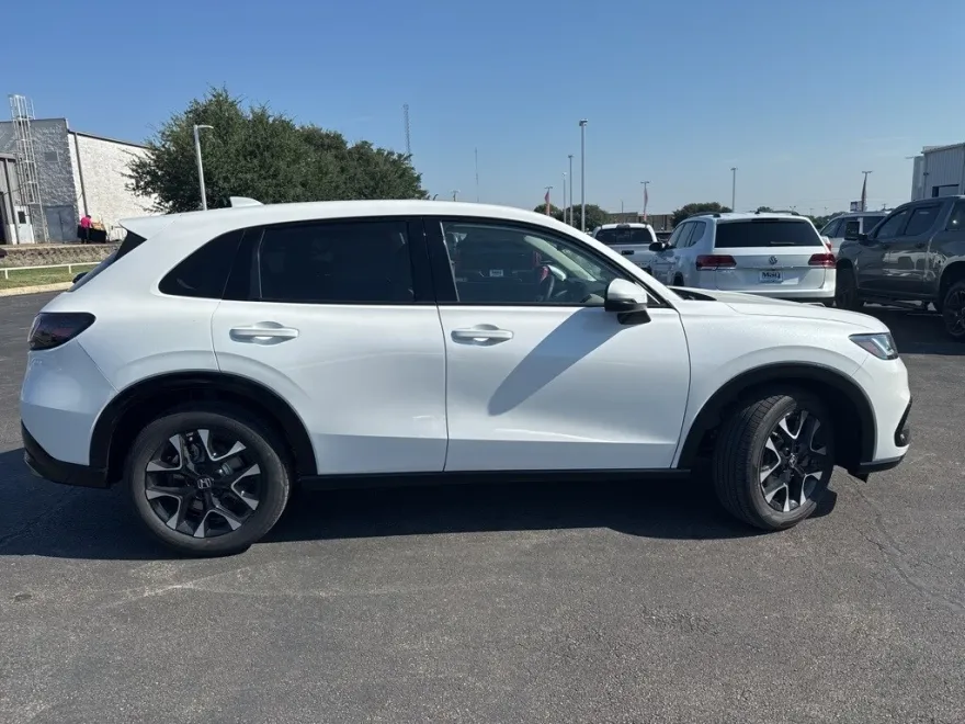2026 Honda HR-V EX-L photo 1