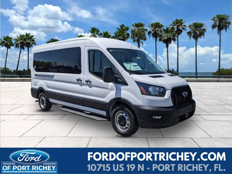 2024 Ford Transit Passenger XL photo 1
