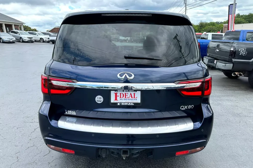 2019 Infiniti QX80 Luxe photo 1
