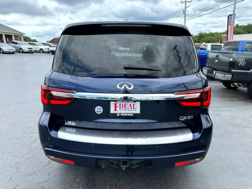 2019 Infiniti QX80 Luxe photo 1