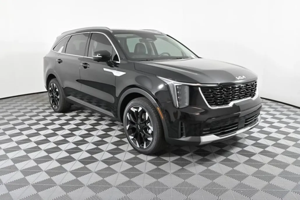 2025 Kia Sorento SX photo 1