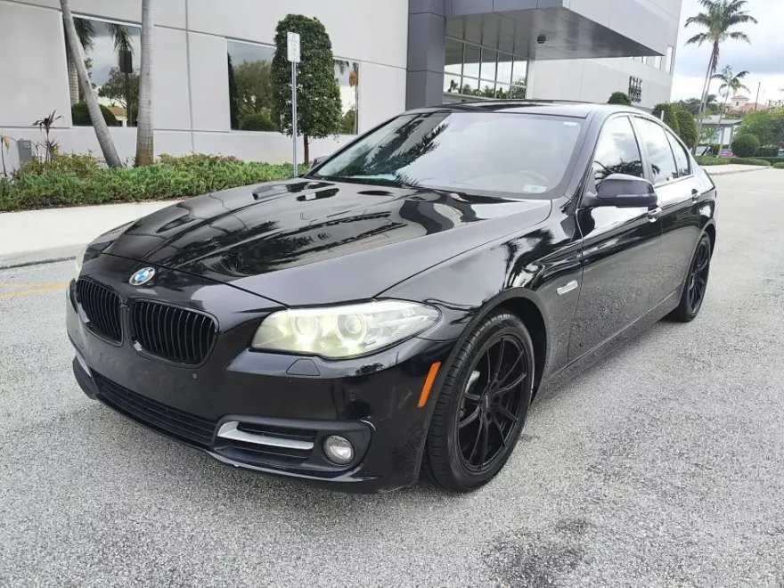 2016 Bmw 528i 5-series photo 1