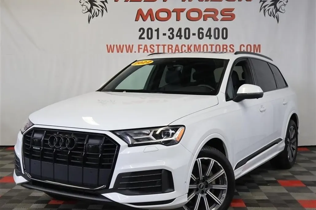 2022 Audi Q7 45 Premium Plus photo 1