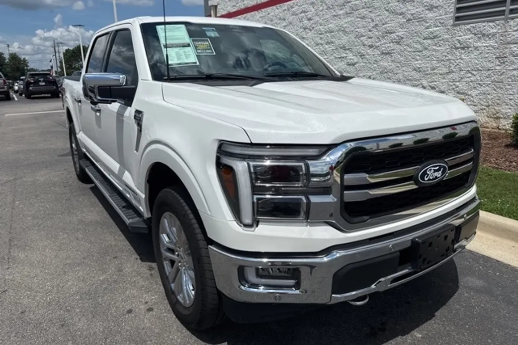 2024 Ford F-150 Lariat photo 1