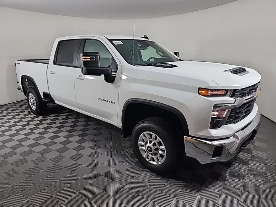 2026 Chevrolet Silverado 2500HD LT photo 1