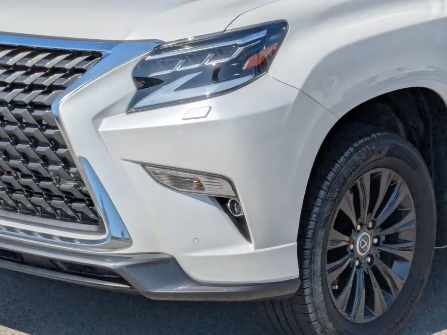 2023 Lexus GX 460 Premium photo 1
