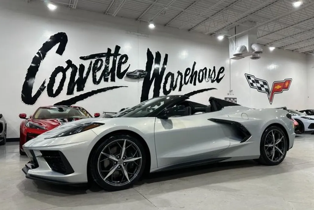 2021 Chevrolet Corvette Stingray Convertible 2LT Z51 photo 1