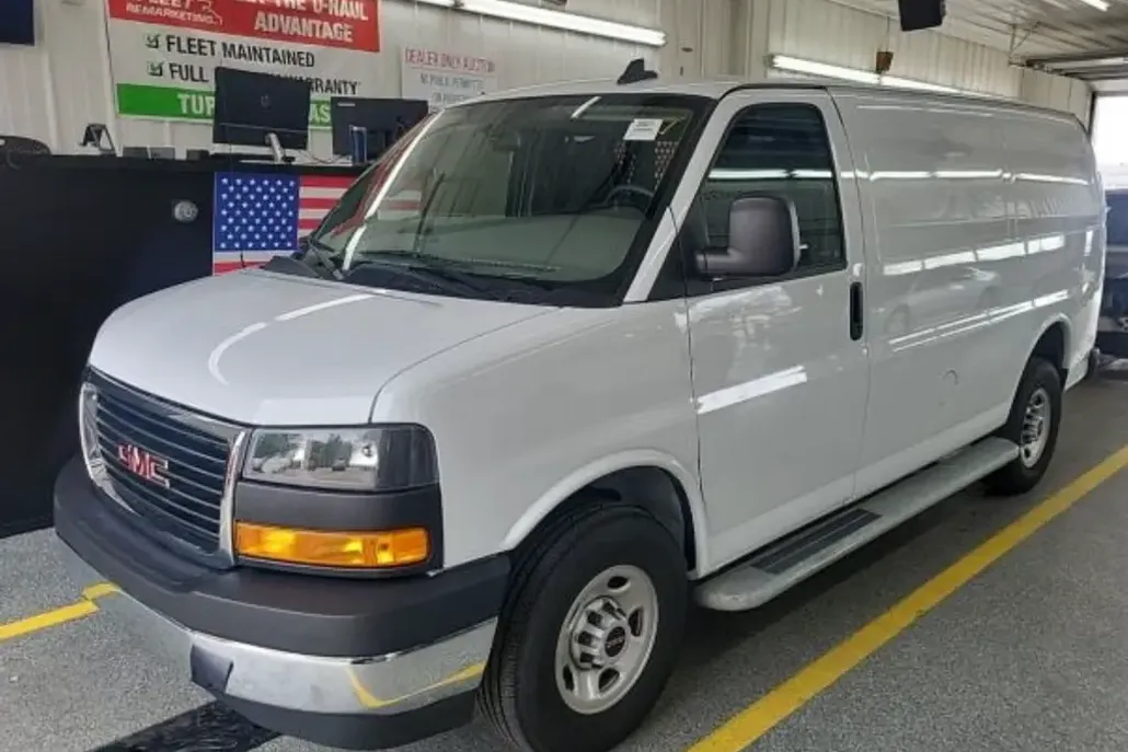 2023 Gmc Savana 2500 Cargo photo 1