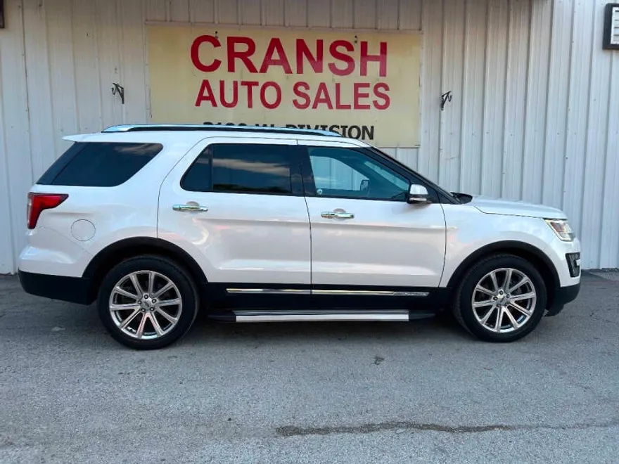 2016 Ford Explorer Limited photo 1