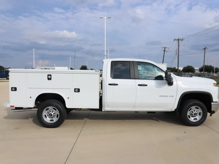 2024 Chevrolet Silverado Work Truck photo 1