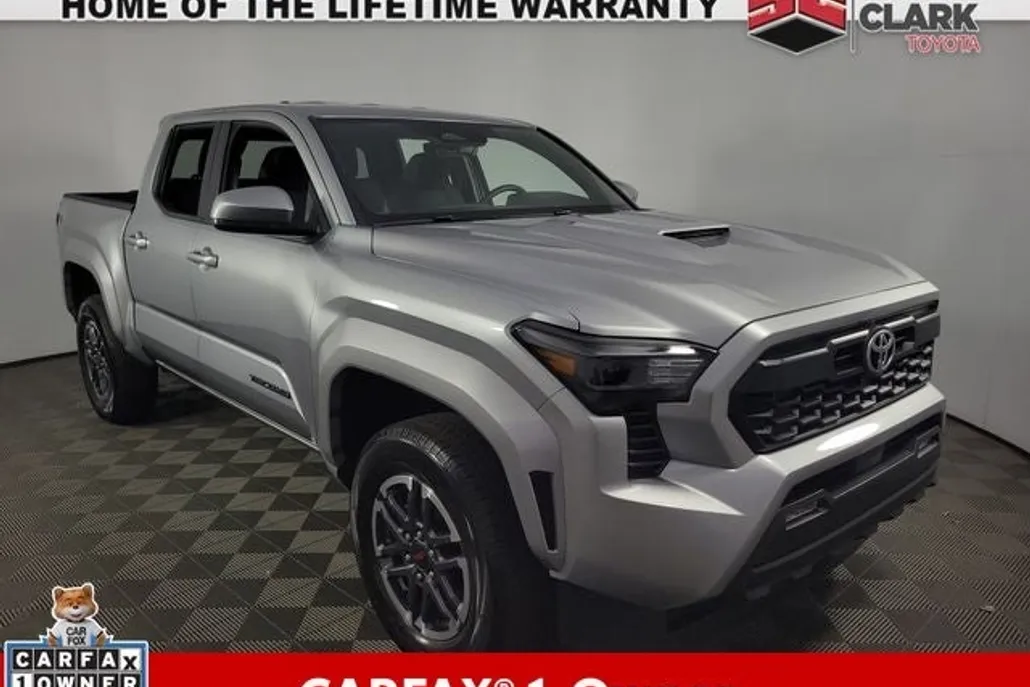 2024 Toyota Tacoma TRD Sport Double Cab photo 1