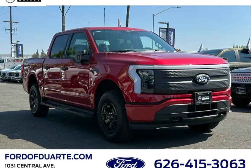 2025 Ford F-150 Lightning XLT photo 1