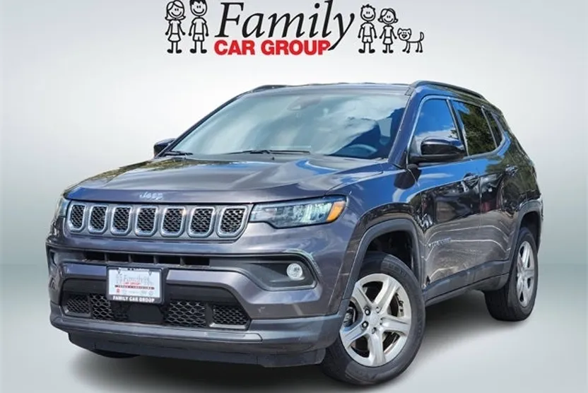 2023 Jeep Compass Latitude photo 1