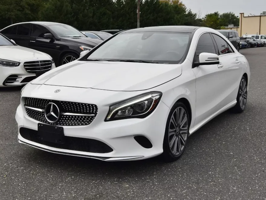 2019 Mercedes Benz CLA 250 photo 1
