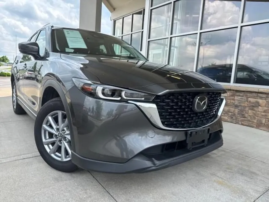 2023 Mazda CX-5 2.5 S Preferred photo 1