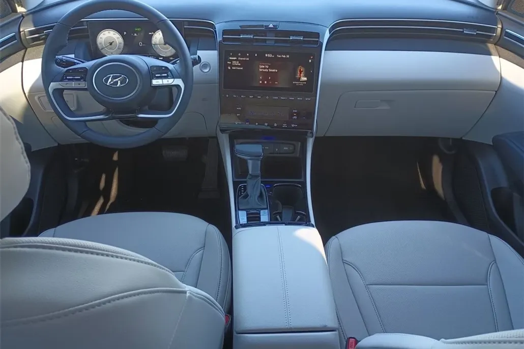 2024 Hyundai Tucson SEL Convenience photo 1