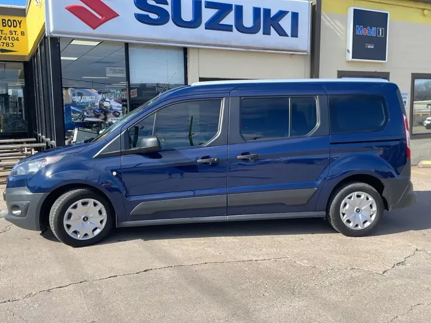 2018 Ford Transit Passenger XL Van photo 1