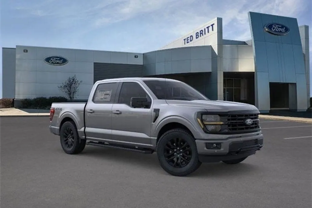 2025 Ford F-150 XLT photo 1