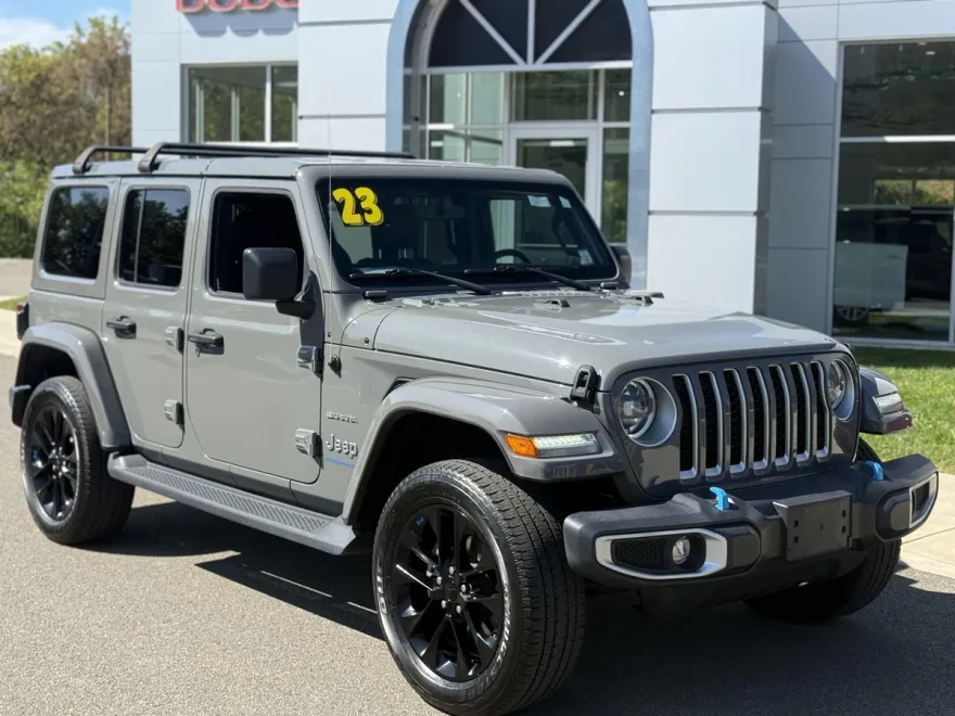 2023 Jeep Wrangler Sahara 4xe photo 1