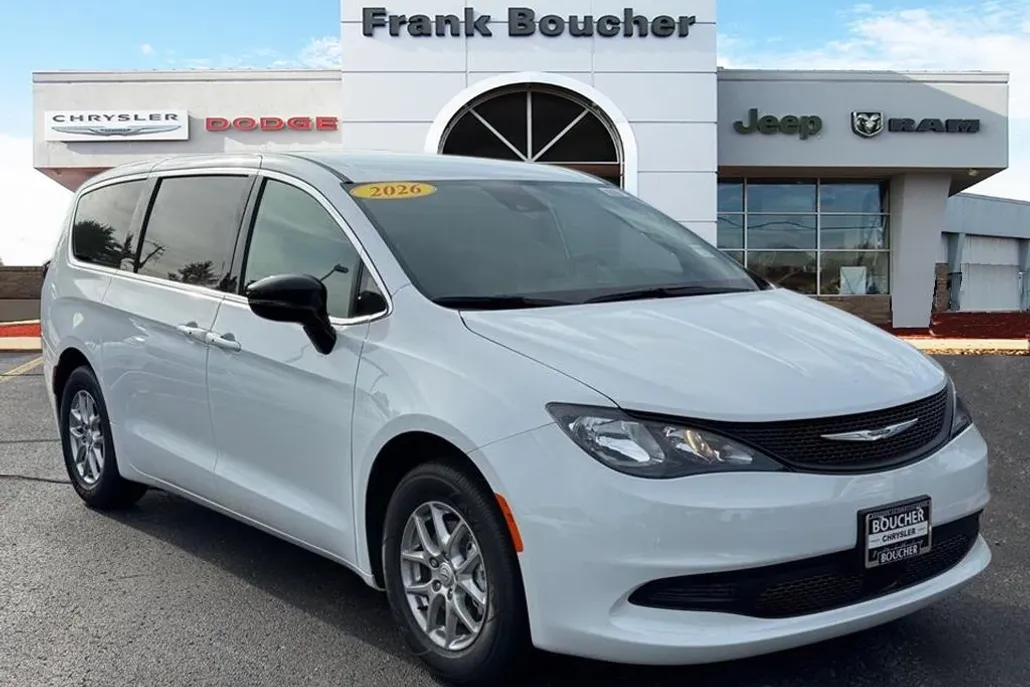 2026 Chrysler Voyager LX photo 1
