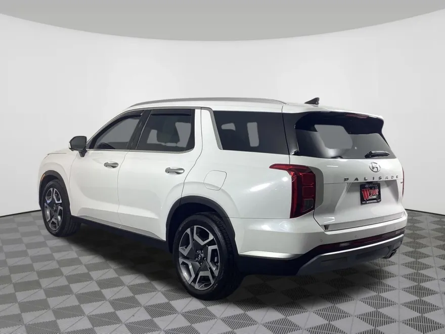 2025 Hyundai Palisade SEL photo 1