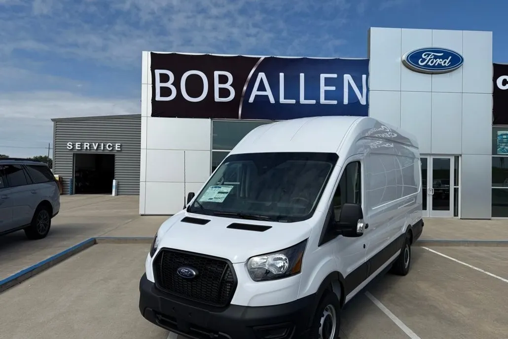 2025 Ford Transit photo 1