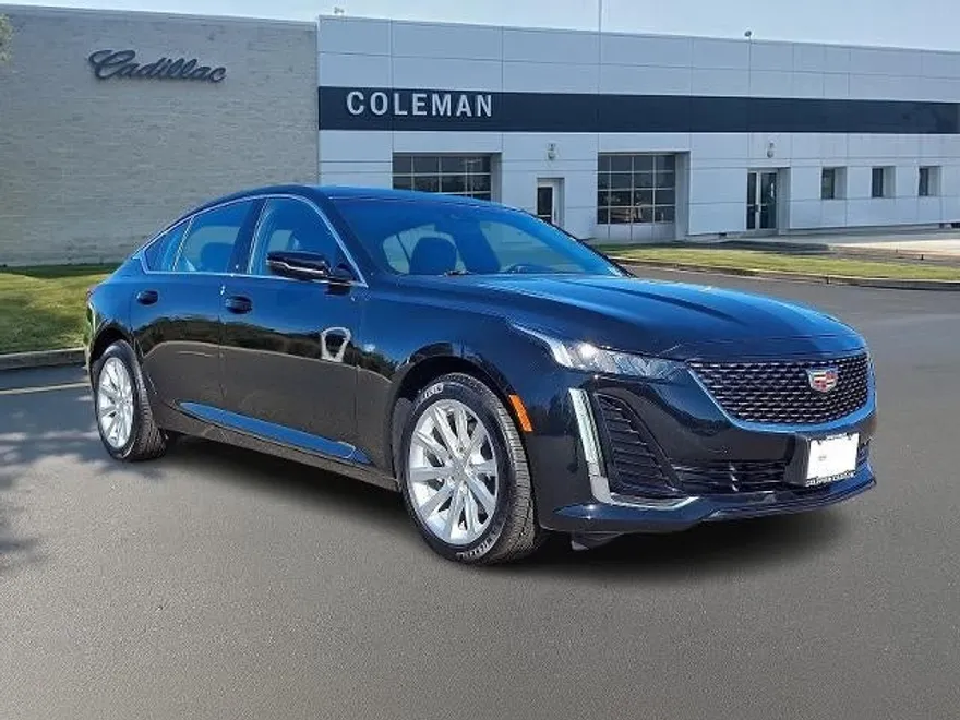 2023 Cadillac CT5 Luxury photo 1