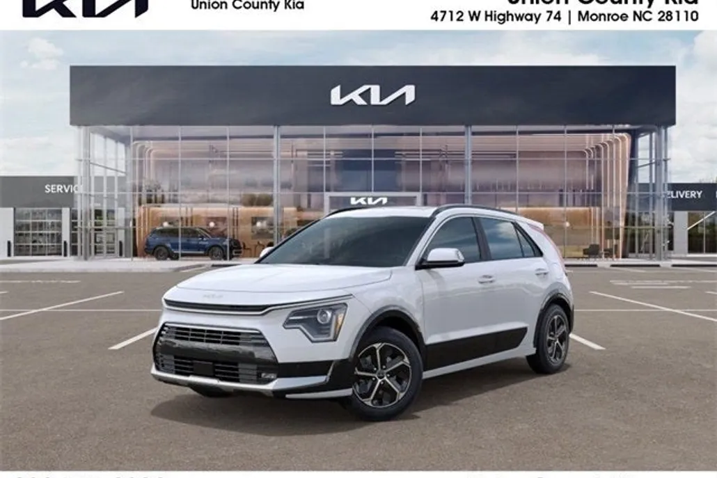 2025 Kia Niro SX photo 1