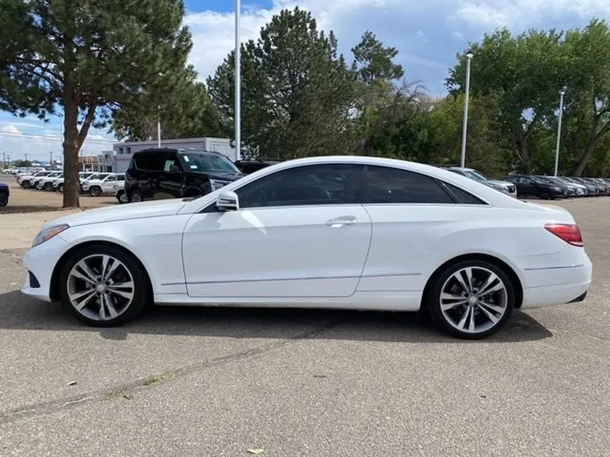 2016 Mercedes Benz E 400 photo 1
