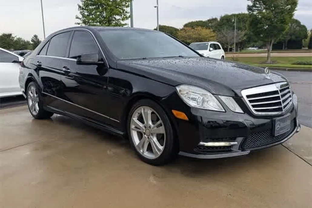 2013 Mercedes Benz E 350 photo 1