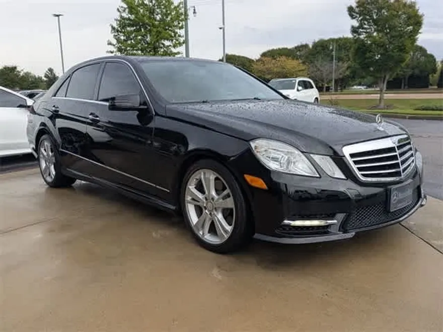 2013 Mercedes Benz E 350 photo 1