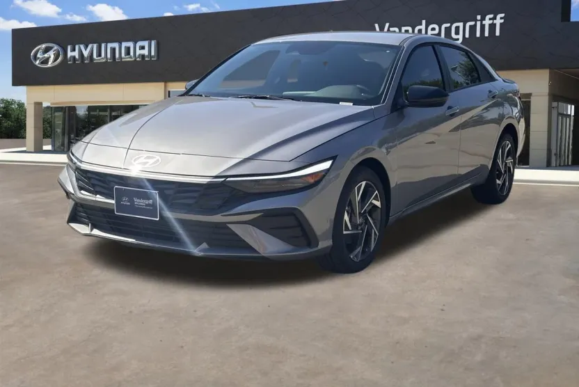 2025 Hyundai Elantra SEL Sport photo 1