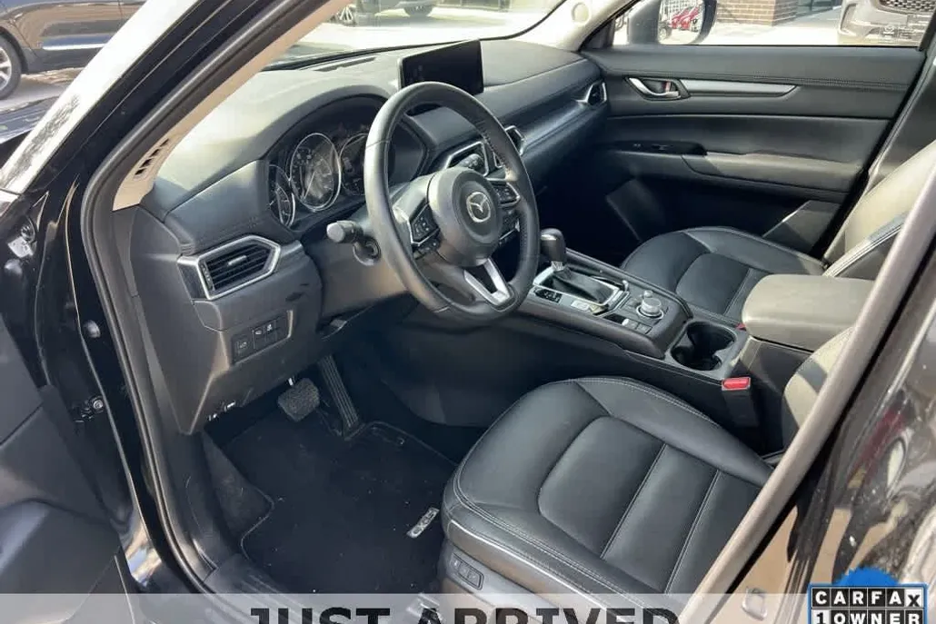 2025 Mazda CX-5 2.5 S Preferred photo 1