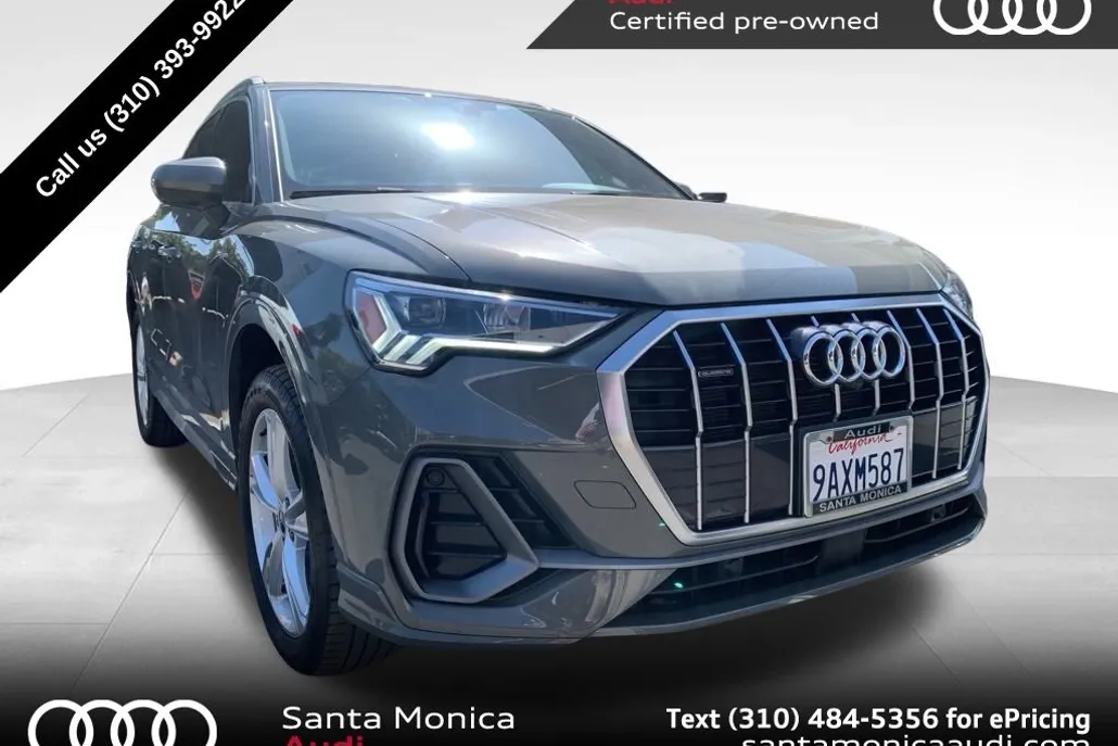 2022 Audi Q3 S line Premium Plus photo 1
